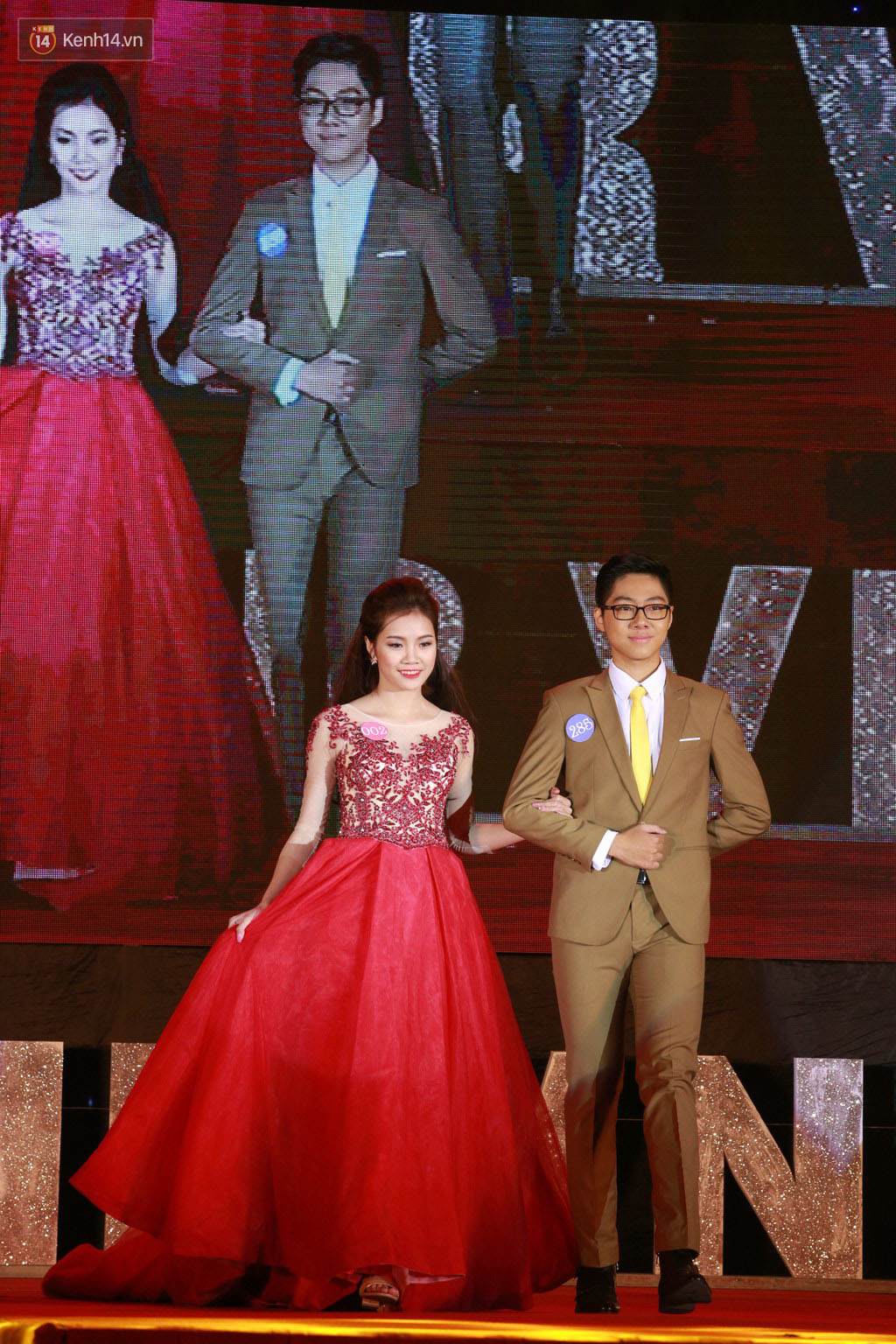 Nam thanh, nữ tú hội ngộ trong đêm chung kết Miss & Mr VNU 2016 - Ảnh 9. Nam thanh, nữ tú hội ngộ trong đêm chung kết Miss & Mr VNU 2016 - Ảnh 9.