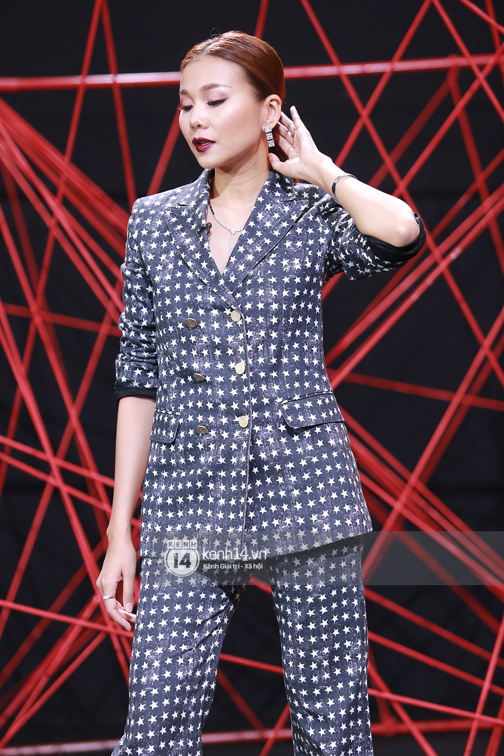 Thanh Hằng: Nữ hoàng đồ hiệu chưa bao giờ mặc xấu - Ảnh 5. Thanh Hằng: Nữ hoàng đồ hiệu chưa bao giờ mặc xấu - Ảnh 5.