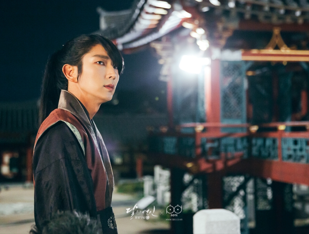 Moon Lovers rồi sẽ kết cục bi thương tận cùng như Bộ Bộ Kinh Tâm? - Ảnh 5. Moon Lovers rồi sẽ kết cục bi thương tận cùng như Bộ Bộ Kinh Tâm? - Ảnh 5.