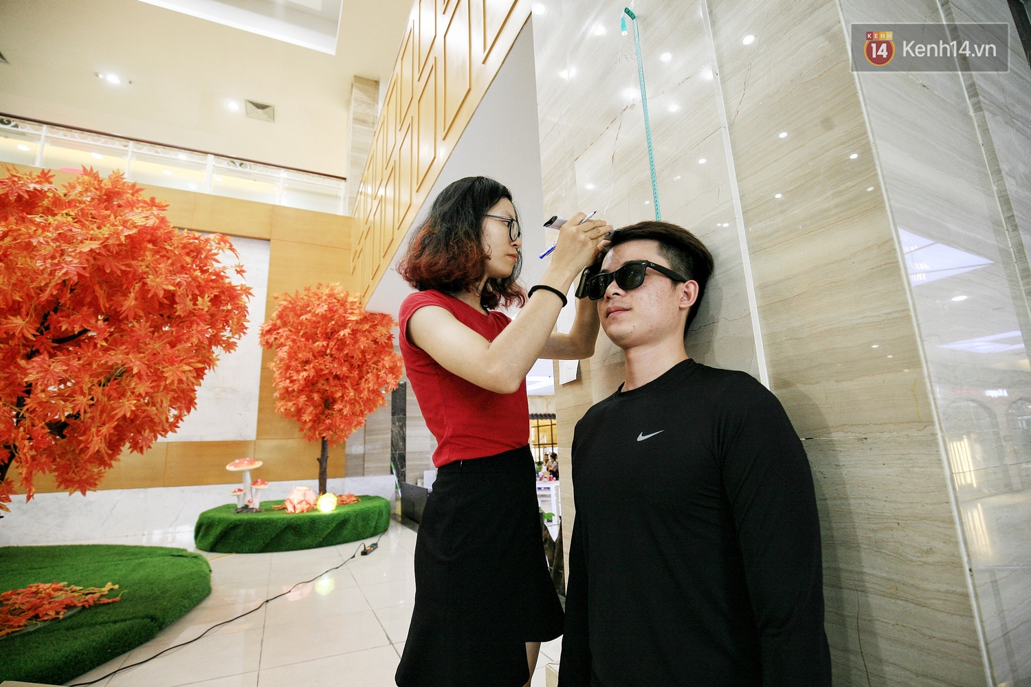 Vietnam International Fashion Week rục rịch tuyển mẫu, chuẩn bị tổ chức tại Hà Nội - Ảnh 6. Vietnam International Fashion Week rục rịch tuyển mẫu, chuẩn bị tổ chức tại Hà Nội - Ảnh 6.