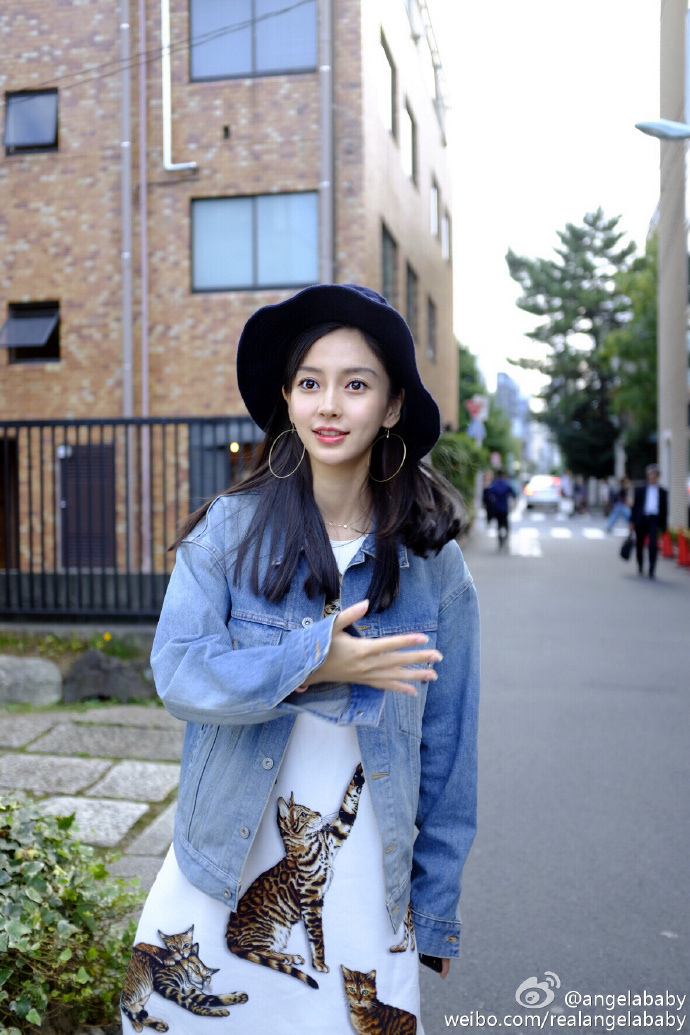 Kỷ niệm 1 năm đám cưới thế kỷ, Huỳnh Hiểu Minh chính thức tuyên bố Angela Baby đã mang thai - Ảnh 11. Kỷ niệm 1 năm đám cưới thế kỷ, Huỳnh Hiểu Minh chính thức tuyên bố Angela Baby đã mang thai - Ảnh 11.