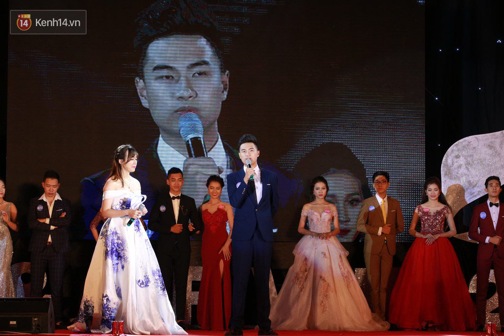 Nam thanh, nữ tú hội ngộ trong đêm chung kết Miss & Mr VNU 2016 - Ảnh 10. Nam thanh, nữ tú hội ngộ trong đêm chung kết Miss & Mr VNU 2016 - Ảnh 10.