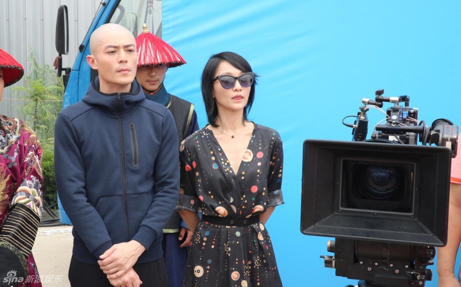 Hoắc Kiến Hoa gây ngỡ ngàng khi bất ngờ xuất hiện với kiểu đầu trọc lóc - Ảnh 5. Hoắc Kiến Hoa gây ngỡ ngàng khi bất ngờ xuất hiện với kiểu đầu trọc lóc - Ảnh 5.