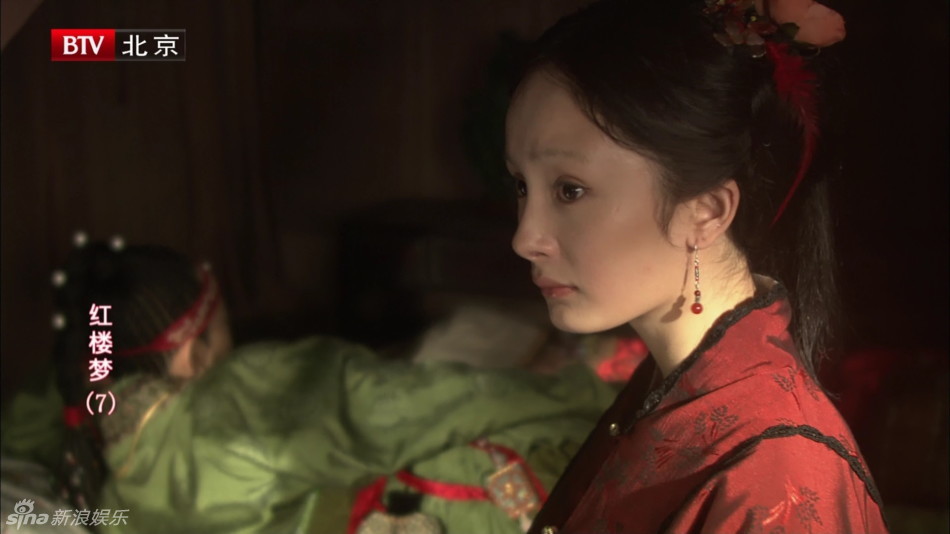 Hậu scandal bị cắm sừng, Dương Mịch tiếp tục gây tranh cãi vì chiếc cằm được cho là thảm họa thẩm mỹ - Ảnh 8. Hậu scandal bị cắm sừng, Dương Mịch tiếp tục gây tranh cãi vì chiếc cằm được cho là thảm họa thẩm mỹ - Ảnh 8.