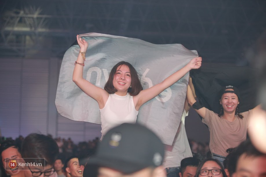 Tín đồ EDM Hà thành cuồng nhiệt với sự kiện âm nhạc lớn dịp cuối năm - Ảnh 16. Tín đồ EDM Hà thành cuồng nhiệt với sự kiện âm nhạc lớn dịp cuối năm - Ảnh 16.