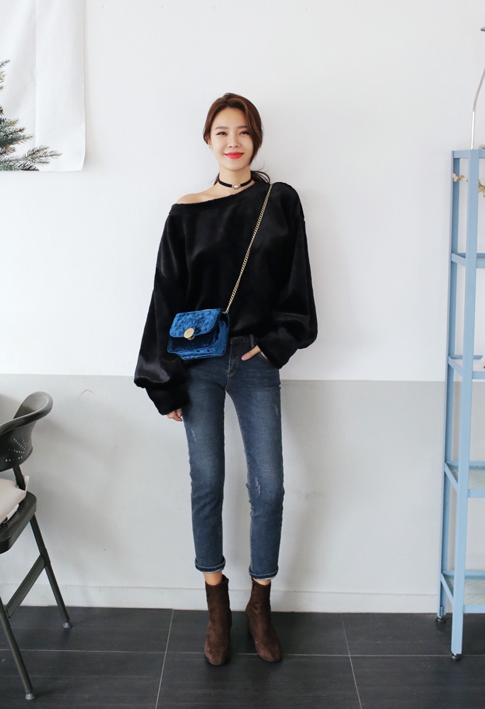 Giáng sinh không lạnh thì diện gì cho ra chất lễ hội bây giờ? Dễ lắm cứ theo 7 gợi ý này là xong ngay! - Ảnh 23. Giáng sinh không lạnh thì diện gì cho ra chất lễ hội bây giờ? Dễ lắm cứ theo 7 gợi ý này là xong ngay! - Ảnh 23.