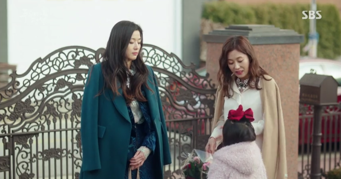 Huyền Thoại Biển Xanh: Jeon Ji Hyun phát hiện mình bị Lee Min Ho lừa tình - Ảnh 6. Huyền Thoại Biển Xanh: Jeon Ji Hyun phát hiện mình bị Lee Min Ho lừa tình - Ảnh 6.