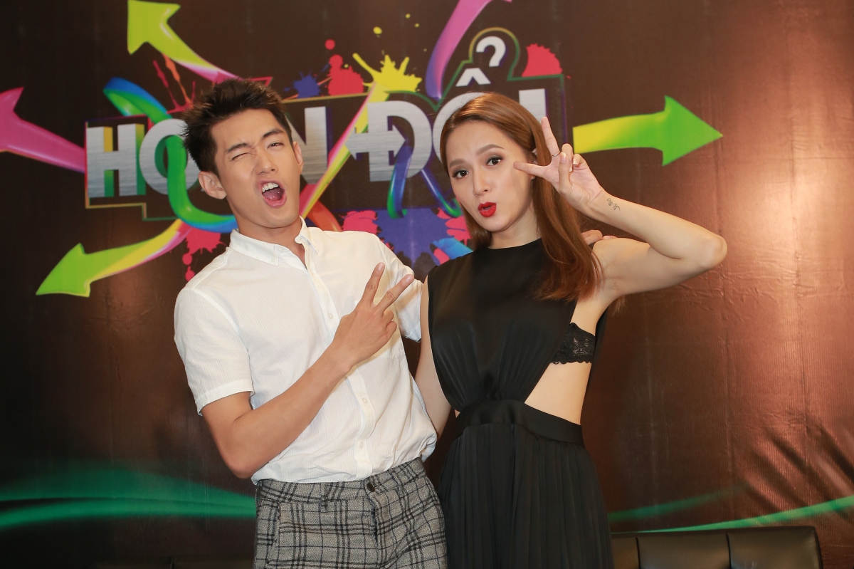 Quang Đăng tình cảm đệm đàn cho Hương Giang hát Say You Do - Ảnh 4. Quang Đăng tình cảm đệm đàn cho Hương Giang hát Say You Do - Ảnh 4.