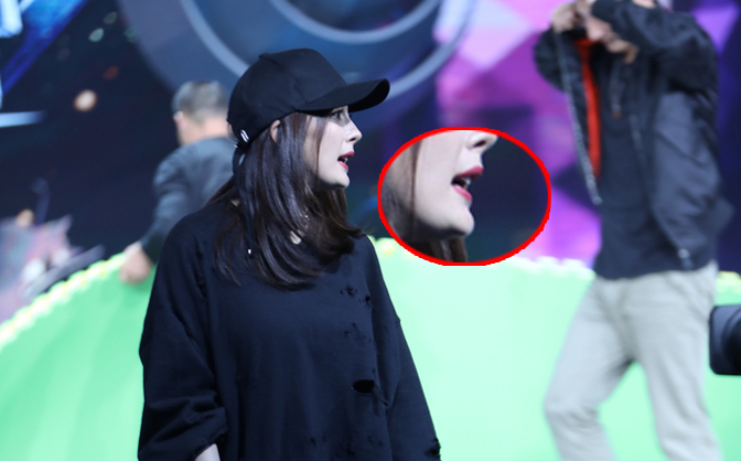 Hậu scandal bị cắm sừng, Dương Mịch tiếp tục gây tranh cãi vì chiếc cằm được cho là thảm họa thẩm mỹ - Ảnh 5. Hậu scandal bị cắm sừng, Dương Mịch tiếp tục gây tranh cãi vì chiếc cằm được cho là thảm họa thẩm mỹ - Ảnh 5.