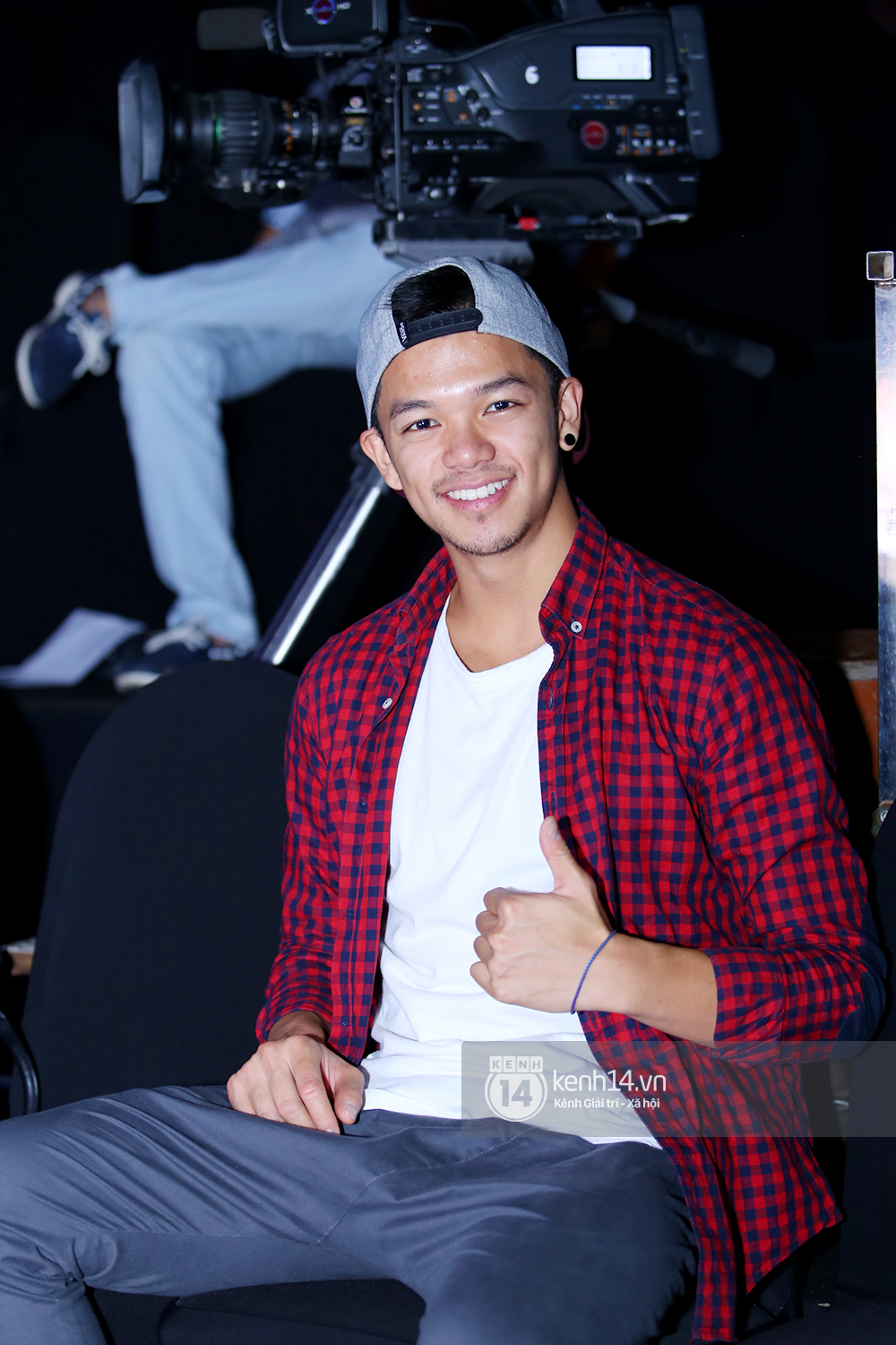 Lộ diện vũ khí bí mật sẽ hạ gục thí sinh Next Top Model tối nay! - Ảnh 6. Lộ diện vũ khí bí mật sẽ hạ gục thí sinh Next Top Model tối nay! - Ảnh 6.