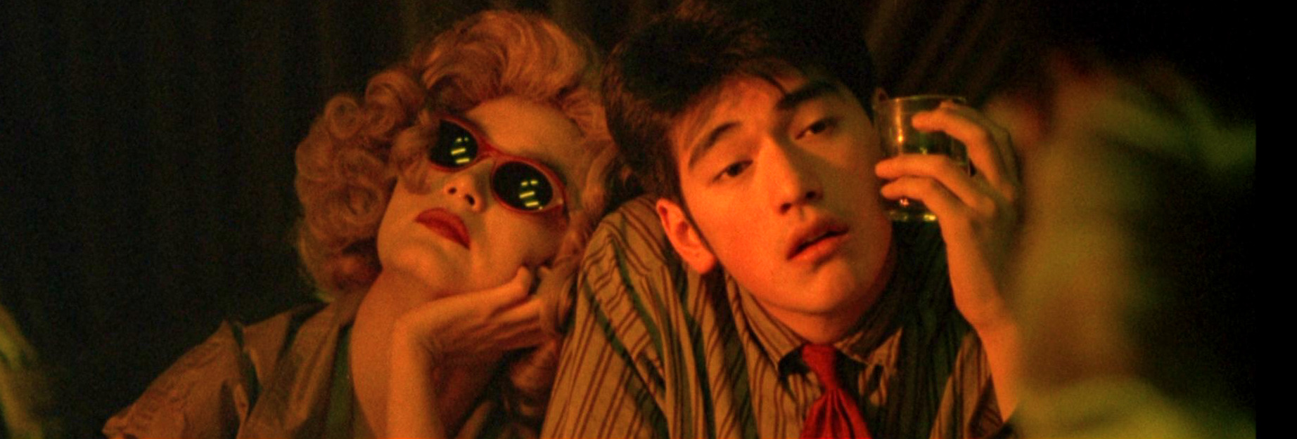 Những điều làm nên vũ trụ điện ảnh của Vương Gia Vệ - Ảnh 3. Những điều làm nên vũ trụ điện ảnh của Vương Gia Vệ - Ảnh 3.