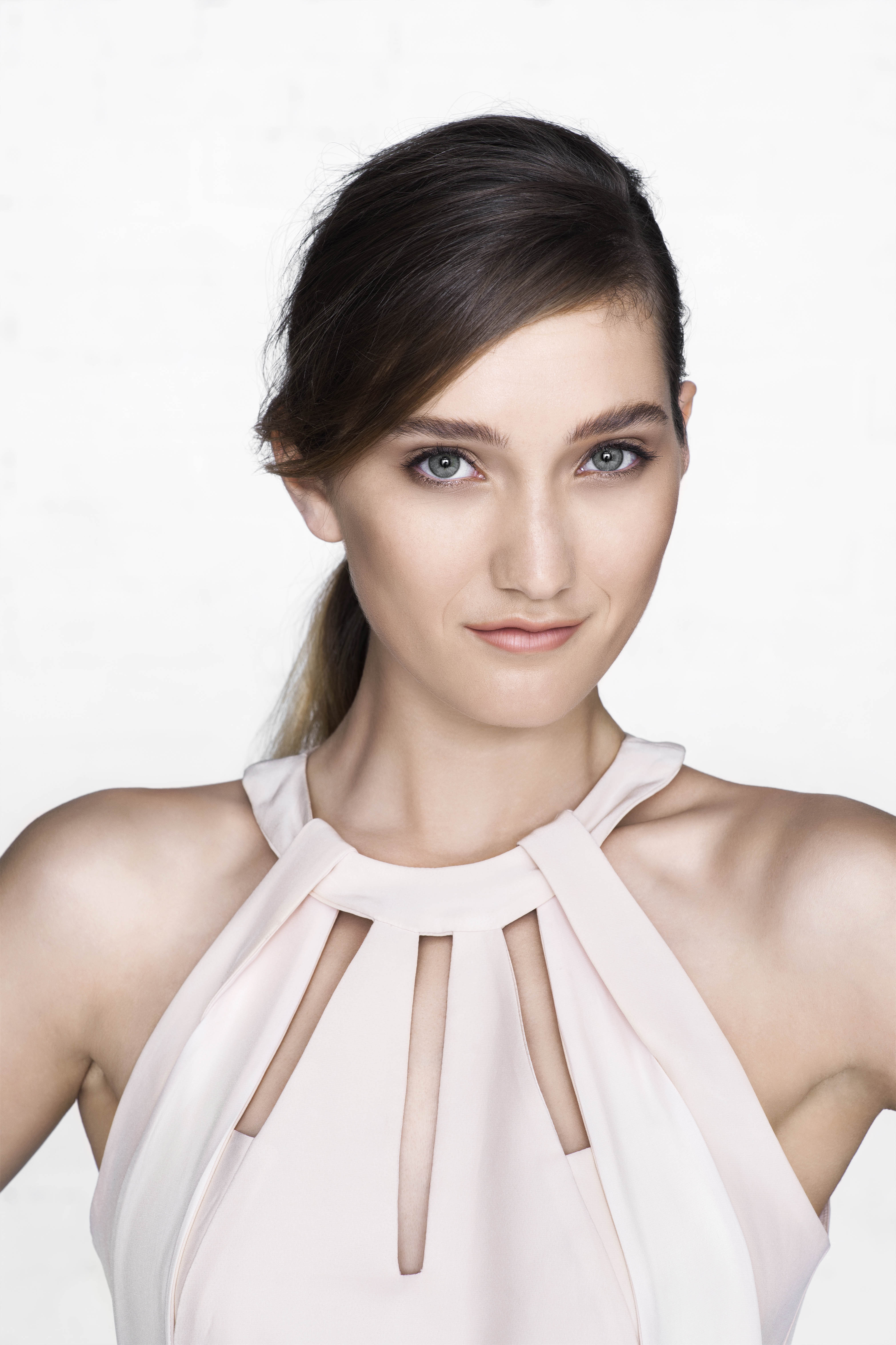 Đây là Huấn luyện viên The Face số nhọ còn hơn cả Lan Khuê! - Ảnh 8. Đây là Huấn luyện viên The Face số nhọ còn hơn cả Lan Khuê! - Ảnh 8.