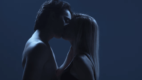 Sự thật: Tất cả chúng ta đều thích nói chuyện về sex - Ảnh 3. Sự thật: Tất cả chúng ta đều thích nói chuyện về sex - Ảnh 3.