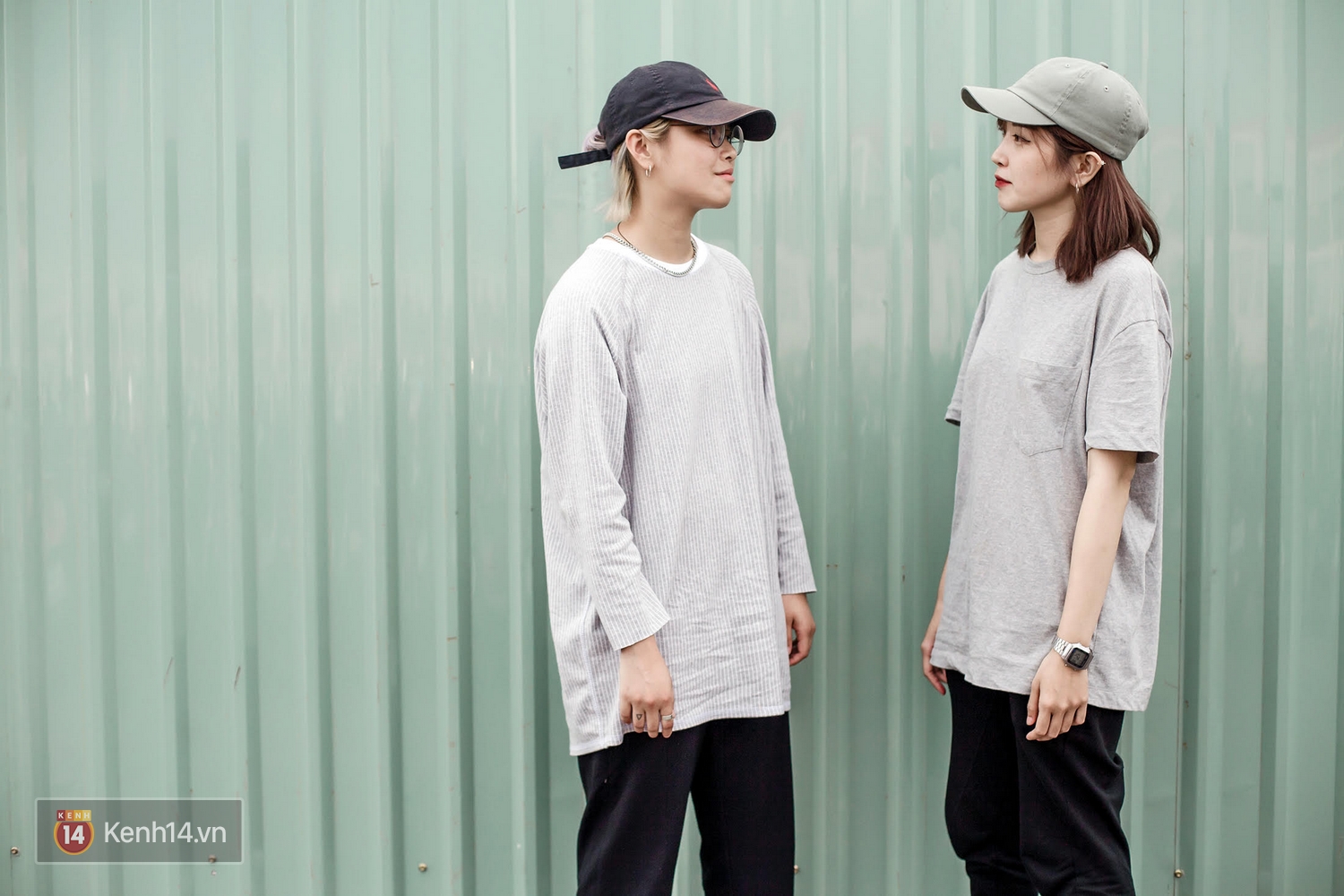 Giới trẻ 2 miền tuần qua ăn vận không chỉ thời thượng mà còn tôn dáng đến nhường này nữa - Ảnh 11. Giới trẻ 2 miền tuần qua ăn vận không chỉ thời thượng mà còn tôn dáng đến nhường này nữa - Ảnh 11.