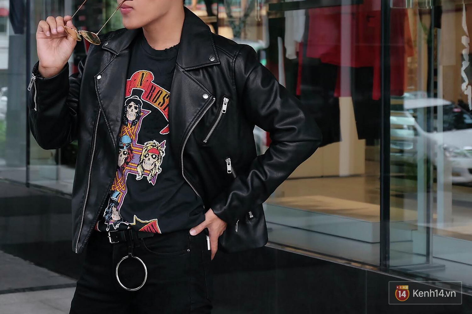 Giới trẻ 2 miền tuần qua ăn vận không chỉ thời thượng mà còn tôn dáng đến nhường này nữa - Ảnh 16. Giới trẻ 2 miền tuần qua ăn vận không chỉ thời thượng mà còn tôn dáng đến nhường này nữa - Ảnh 16.