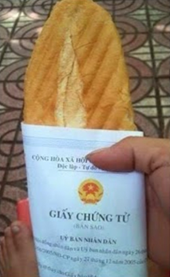 10 mảnh giấy gói bánh mì chỉ có thể là của người Việt - Ảnh 9.