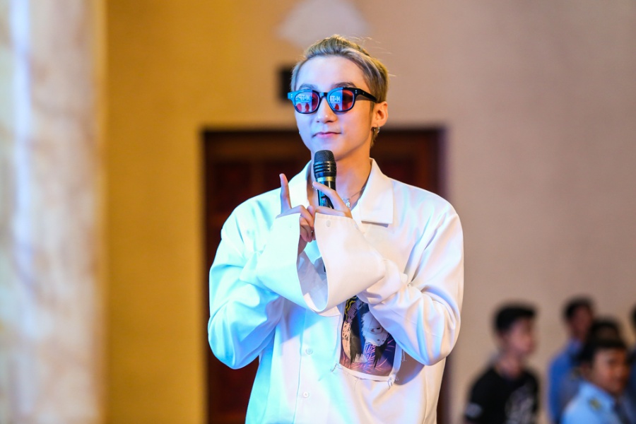 Không thể ngờ định mệnh đã đưa fan-boy và Sơn Tùng M-TP... đến bên nhau! - Ảnh 1. Không thể ngờ định mệnh đã đưa fan-boy và Sơn Tùng M-TP... đến bên nhau! - Ảnh 1.