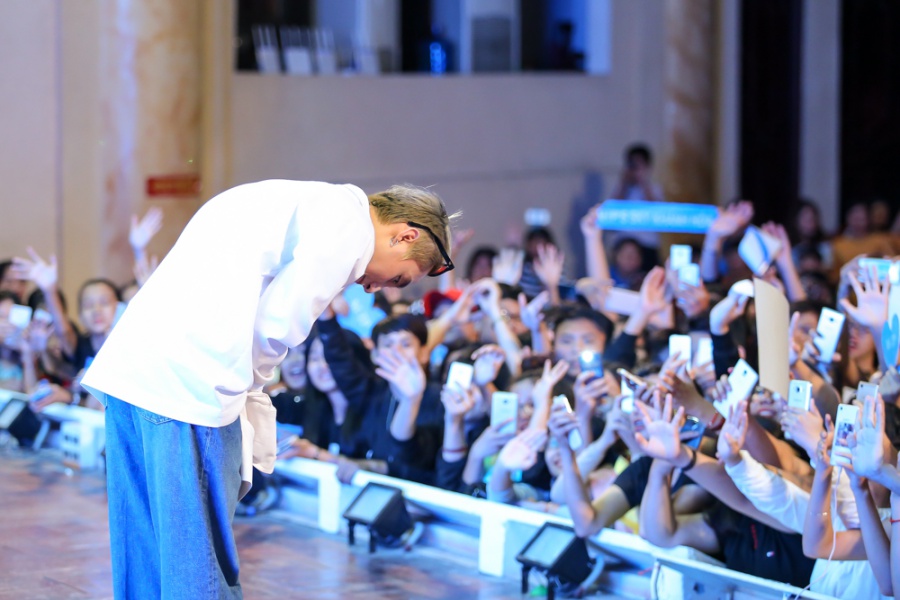 Không thể ngờ định mệnh đã đưa fan-boy và Sơn Tùng M-TP... đến bên nhau! - Ảnh 37. Không thể ngờ định mệnh đã đưa fan-boy và Sơn Tùng M-TP... đến bên nhau! - Ảnh 37.