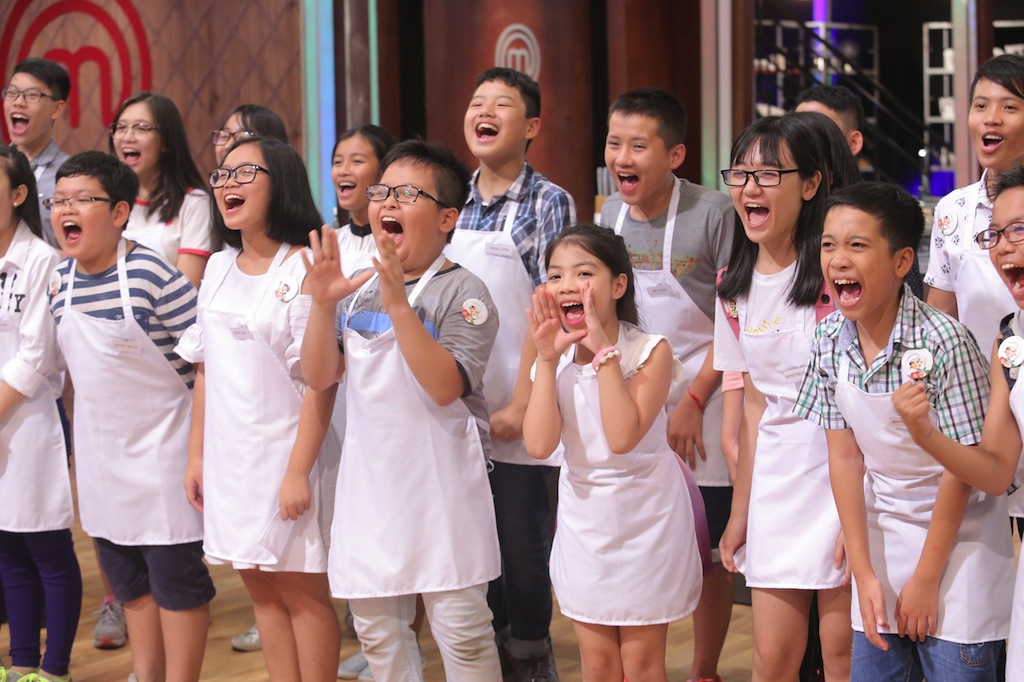 Xem đoạn clip này bạn sẽ không ngờ trẻ em Việt Nam lại nấu ăn giỏi đến thế! - Ảnh 12. Xem đoạn clip này bạn sẽ không ngờ trẻ em Việt Nam lại nấu ăn giỏi đến thế! - Ảnh 12.