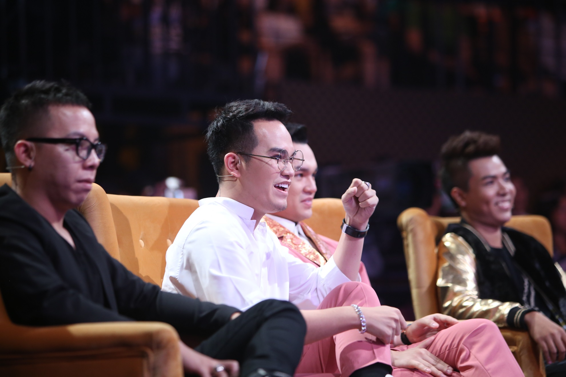 Thu Minh nhắc nhở Tóc Tiên không thiên vị Touliver, Đỗ Hiếu mất thí sinh đầu tiên - Ảnh 2. Thu Minh nhắc nhở Tóc Tiên không thiên vị Touliver, Đỗ Hiếu mất thí sinh đầu tiên - Ảnh 2.
