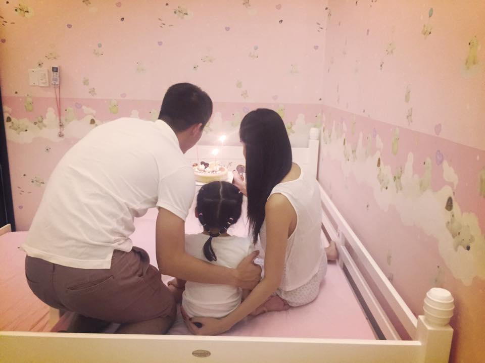 Thủy Tiên lên tiếng về việc che giấu gương mặt của bé Bánh Gạo - Ảnh 2. Thủy Tiên lên tiếng về việc che giấu gương mặt của bé Bánh Gạo - Ảnh 2.