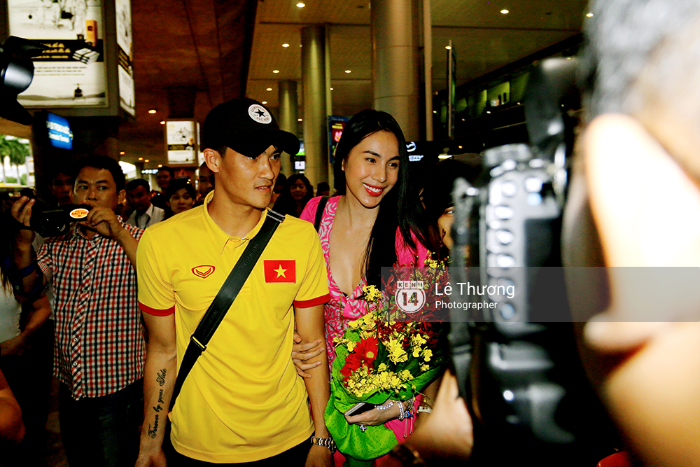 Công Vinh: Chia tay bóng đá, tôi sẽ dành thời gian cho Thủy Tiên và Bánh Gạo - Ảnh 4. Công Vinh: Chia tay bóng đá, tôi sẽ dành thời gian cho Thủy Tiên và Bánh Gạo - Ảnh 4.