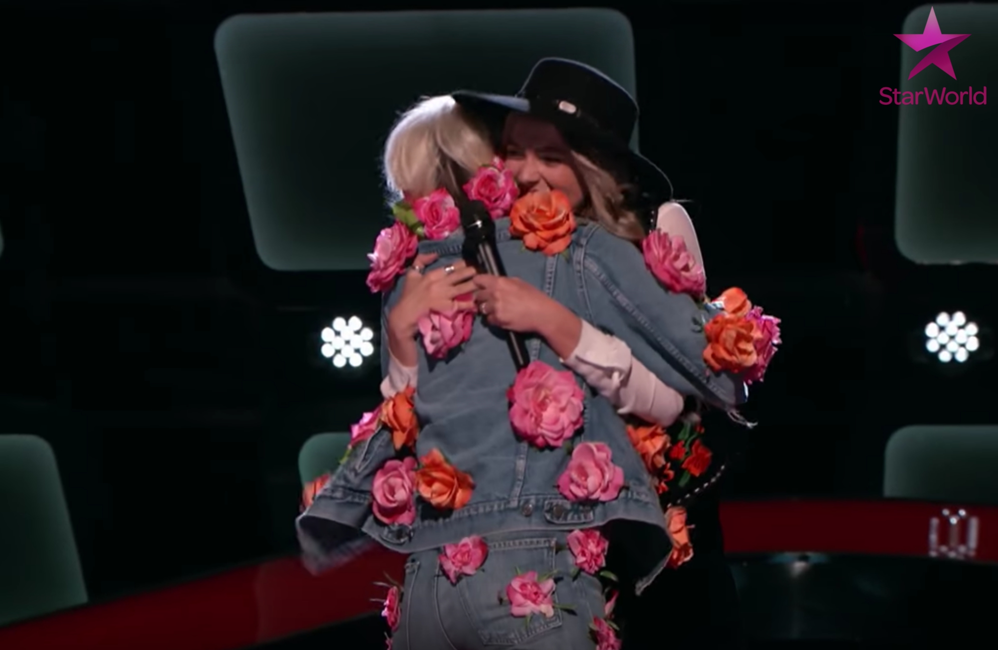 The Voice: Alicia Keys thua Miley dù lên tận sân khấu hát với thí sinh - Ảnh 4. The Voice: Alicia Keys thua Miley dù lên tận sân khấu hát với thí sinh - Ảnh 4.