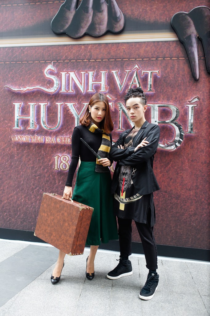 Diễm My 9x hóa phù thủy truy tìm sinh vật huyền bí - Ảnh 4. Diễm My 9x hóa phù thủy truy tìm sinh vật huyền bí - Ảnh 4.