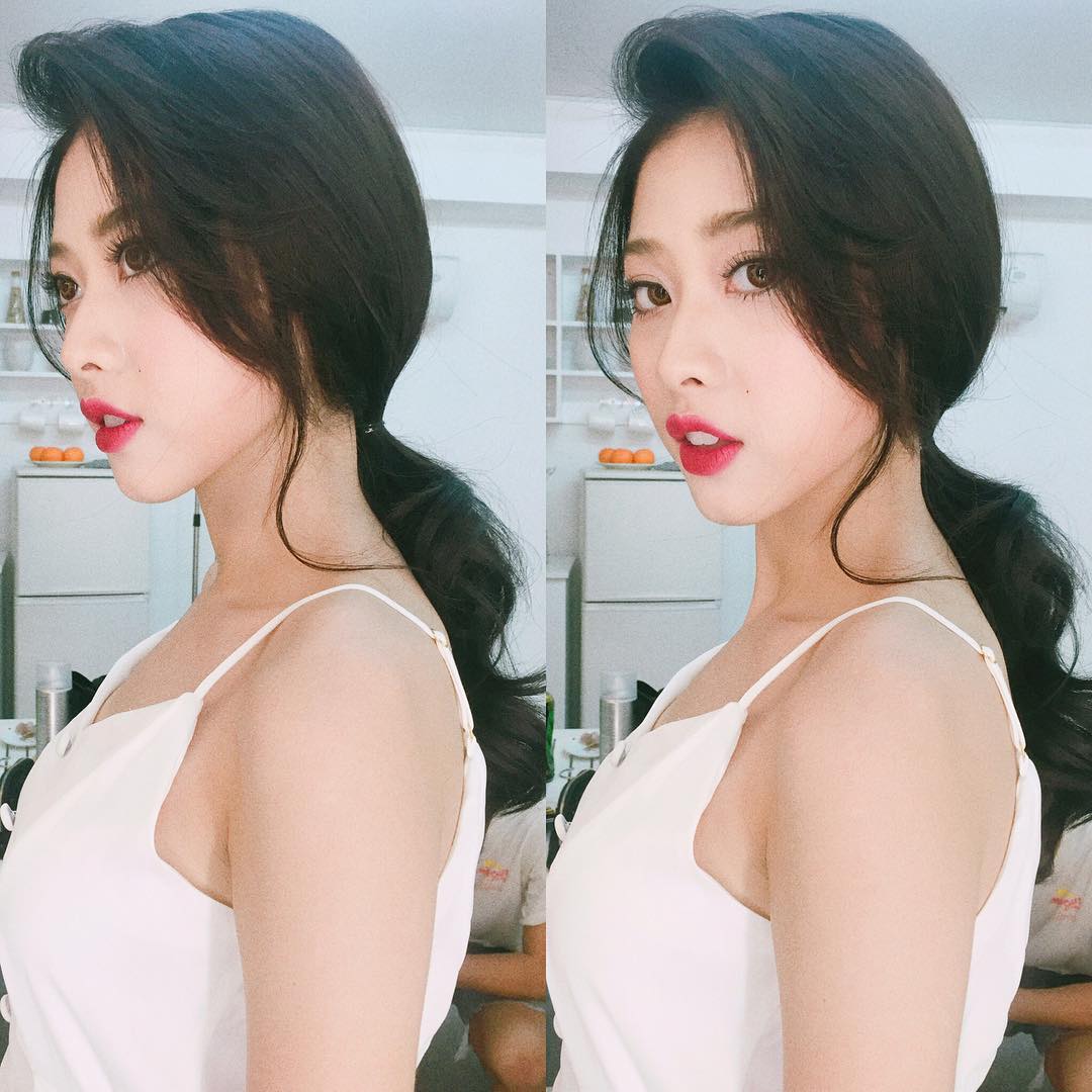 Lục Instagram của loạt hot girl Việt tìm ra 5 màu son hot phá đảo thời gian này - Ảnh 15. Lục Instagram của loạt hot girl Việt tìm ra 5 màu son hot phá đảo thời gian này - Ảnh 15.