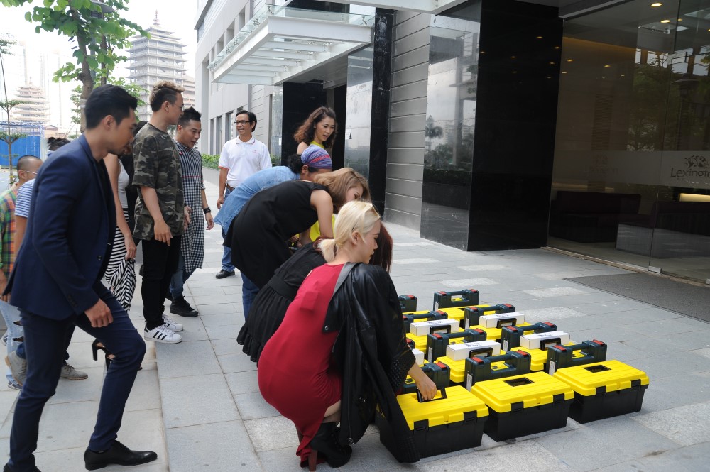 Hot girl Hoài Anh Mango bức xúc đến phát khóc vì bị bắt làm lao công trong nhóm - Ảnh 8. Hot girl Hoài Anh Mango bức xúc đến phát khóc vì bị bắt làm lao công trong nhóm - Ảnh 8.