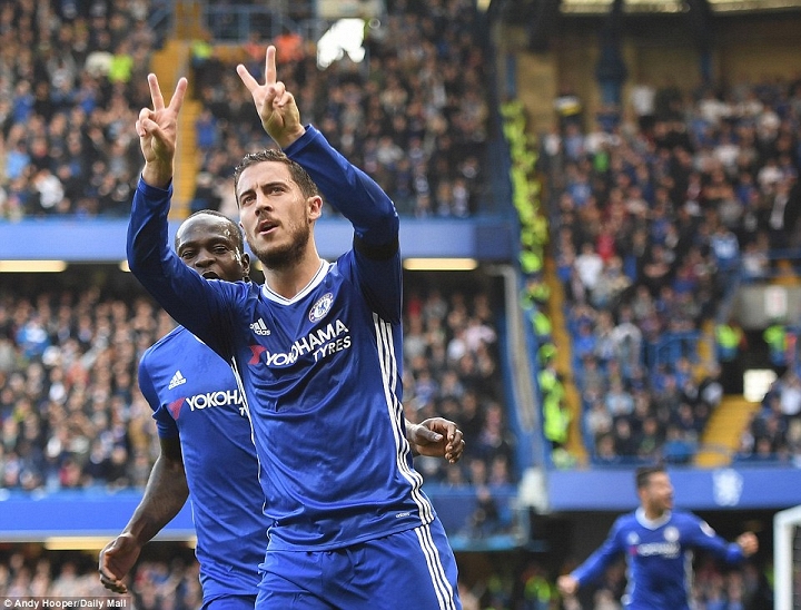 Thông điệp đầy tình người sau màn ăn mừng đặc biệt của Costa và Hazard - Ảnh 2. Thông điệp đầy tình người sau màn ăn mừng đặc biệt của Costa và Hazard - Ảnh 2.