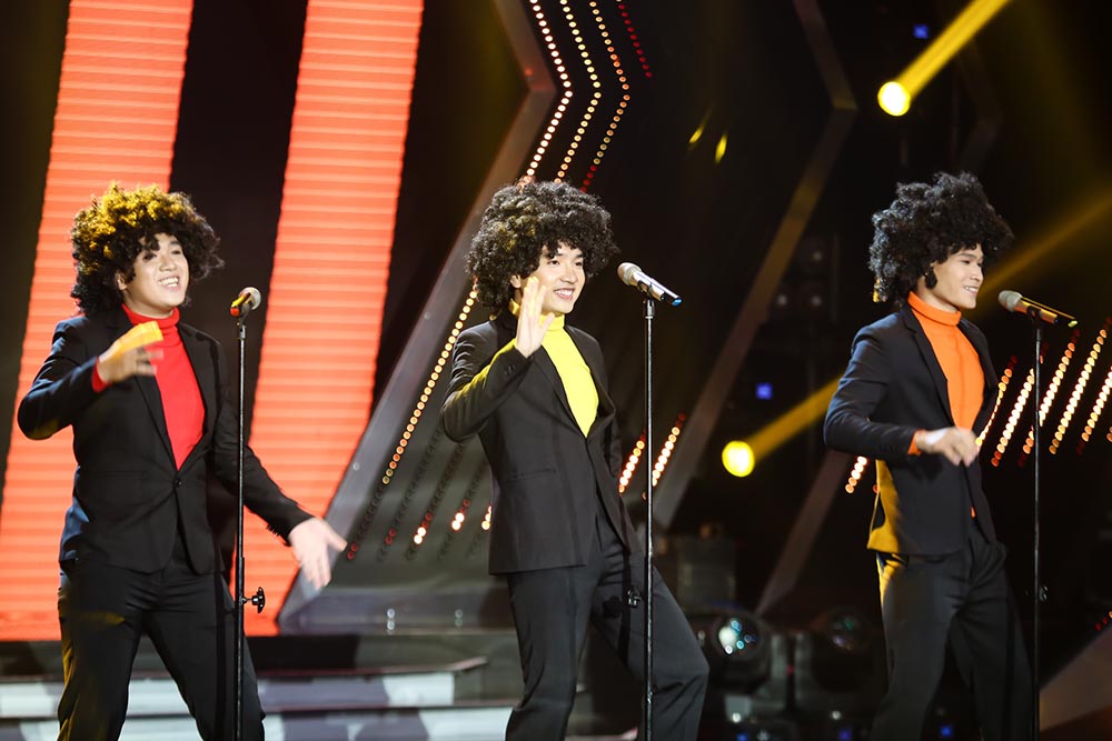 Diva Hồng Nhung muốn xin hit Đông Nhi, Khắc Hưng bật khóc khi nhắc tới mẹ - Ảnh 10. Diva Hồng Nhung muốn xin hit Đông Nhi, Khắc Hưng bật khóc khi nhắc tới mẹ - Ảnh 10.