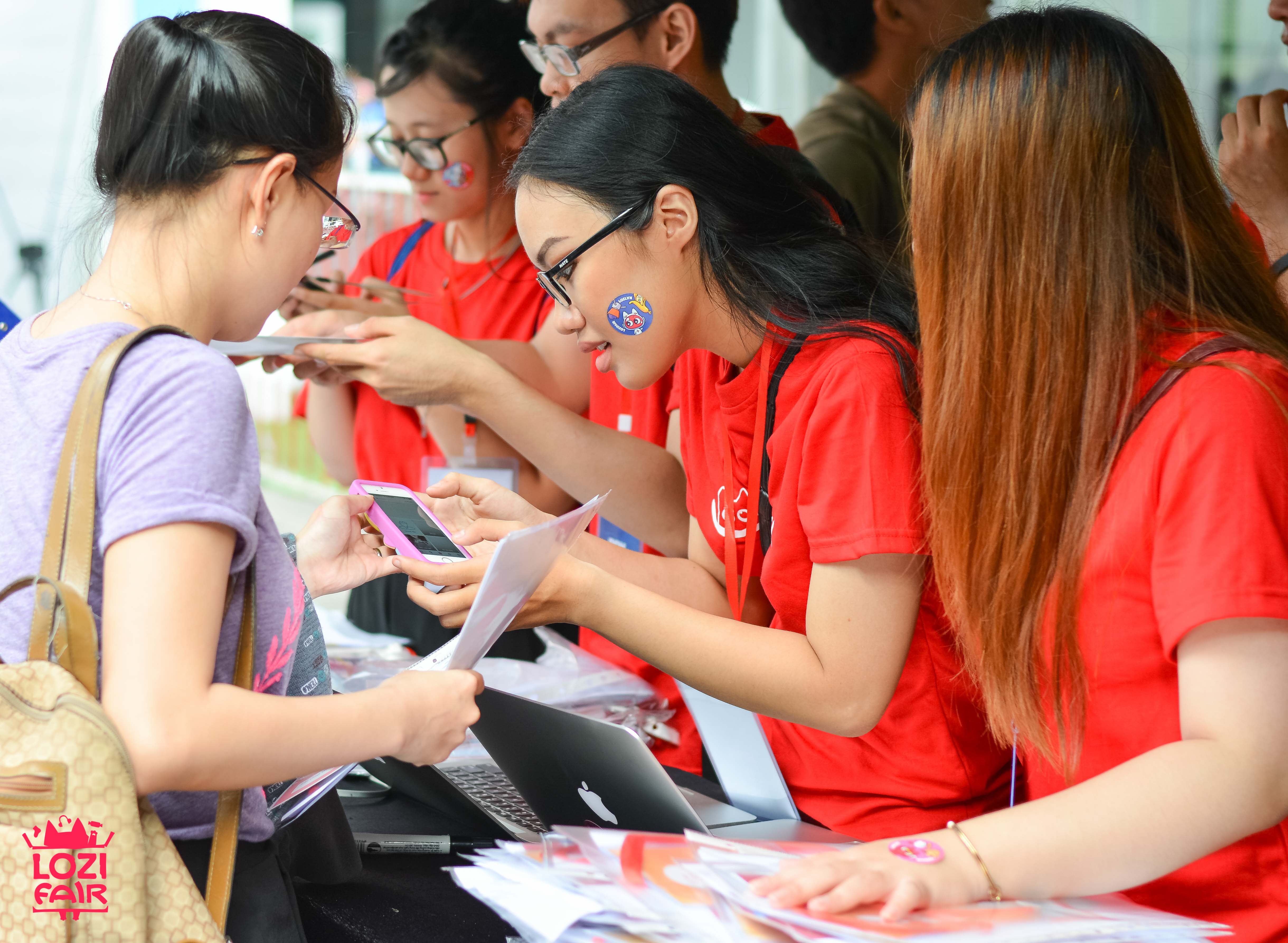 Nhập mã nhận quà với ứng dụng Lozi tại Lozi Fair - Ảnh 14. Nhập mã nhận quà với ứng dụng Lozi tại Lozi Fair - Ảnh 14.