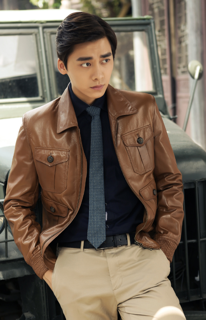 Lý Dịch Phong bị chỉ trích vì nghiện sử dụng diễn viên đóng thế - Ảnh 2. Lý Dịch Phong bị chỉ trích vì nghiện sử dụng diễn viên đóng thế - Ảnh 2.