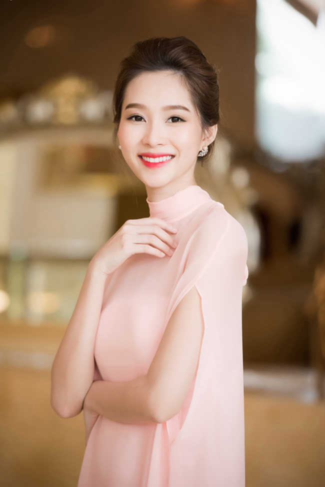 Khác biệt lớn giữa style make up ngoài đời với trên sân khấu đăng quang của các Hoa Hậu Việt Nam - Ảnh 15.