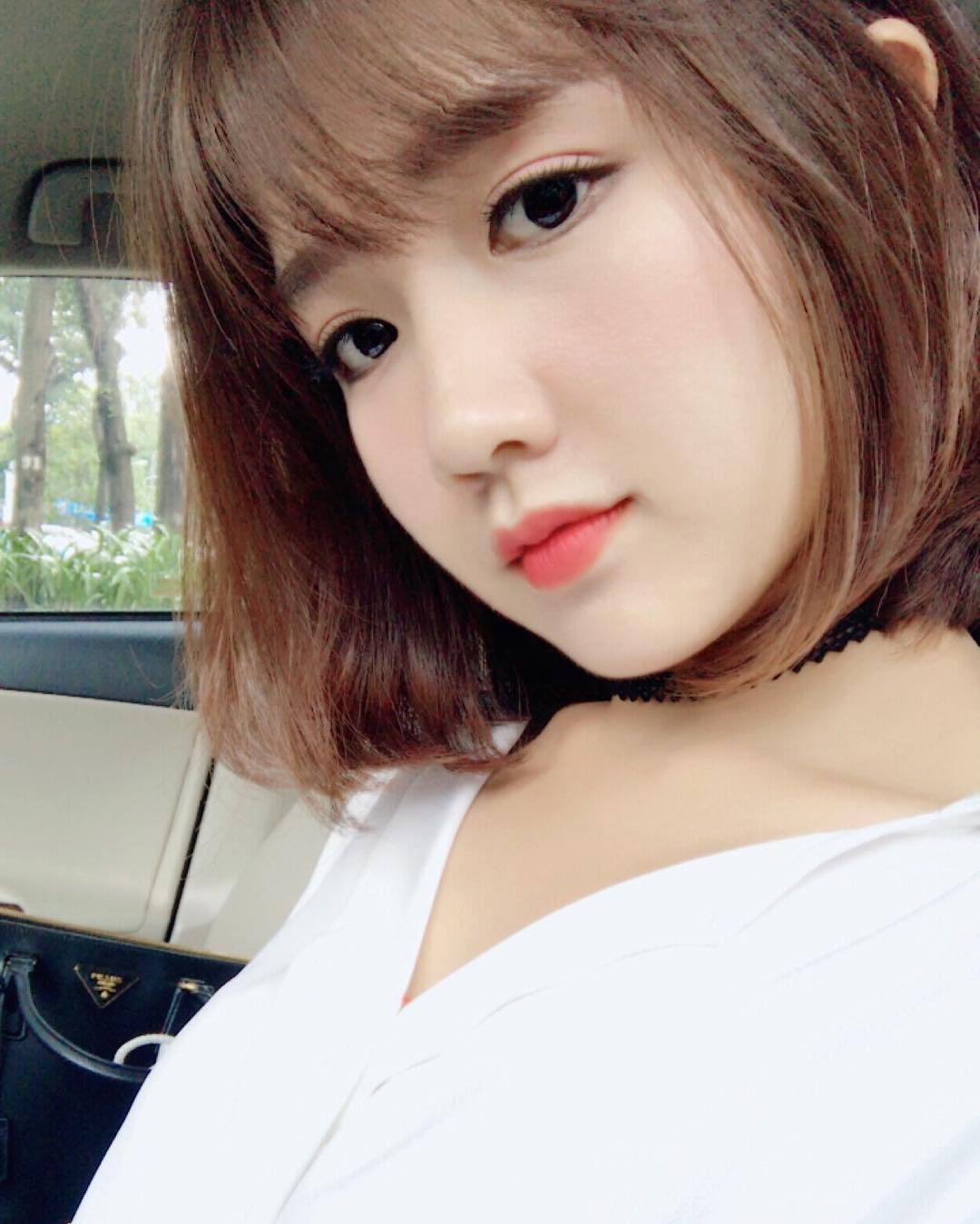 Lục Instagram của loạt hot girl Việt tìm ra 5 màu son hot phá đảo thời gian này - Ảnh 21. Lục Instagram của loạt hot girl Việt tìm ra 5 màu son hot phá đảo thời gian này - Ảnh 21.