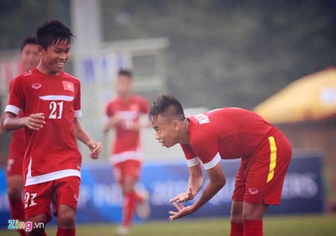 U16 Việt Nam hạ Kyrgyzstan, tiến gần tới mục tiêu dự VCK U17 thế giới - Ảnh 1. U16 Việt Nam hạ Kyrgyzstan, tiến gần tới mục tiêu dự VCK U17 thế giới - Ảnh 1.