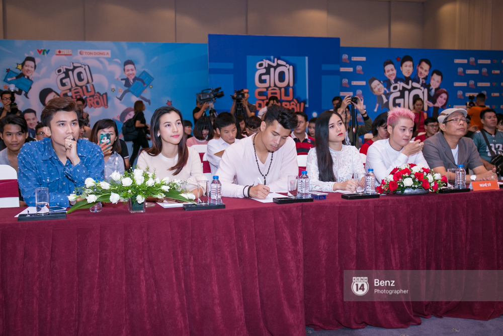 Dàn trưởng phòng kì cựu vắng mặt trong ngày ra mắt Ơn giời mùa 3 - Ảnh 1. Dàn trưởng phòng kì cựu vắng mặt trong ngày ra mắt Ơn giời mùa 3 - Ảnh 1.