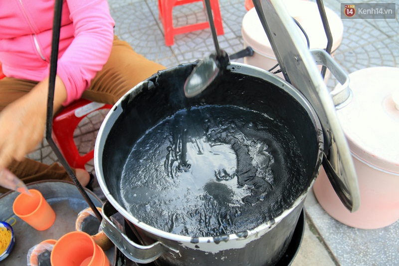 Quán xí mà phù tuổi đời 70 năm ngon nhất ở Hội An - Ảnh 12. Quán xí mà phù tuổi đời 70 năm ngon nhất ở Hội An - Ảnh 12.