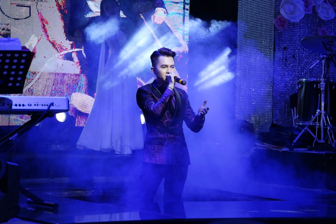 Nam Cường song ca ăn ý cùng Phương Mỹ Chi trong ngày ra mắt album Bolero - Ảnh 5. Nam Cường song ca ăn ý cùng Phương Mỹ Chi trong ngày ra mắt album Bolero - Ảnh 5.