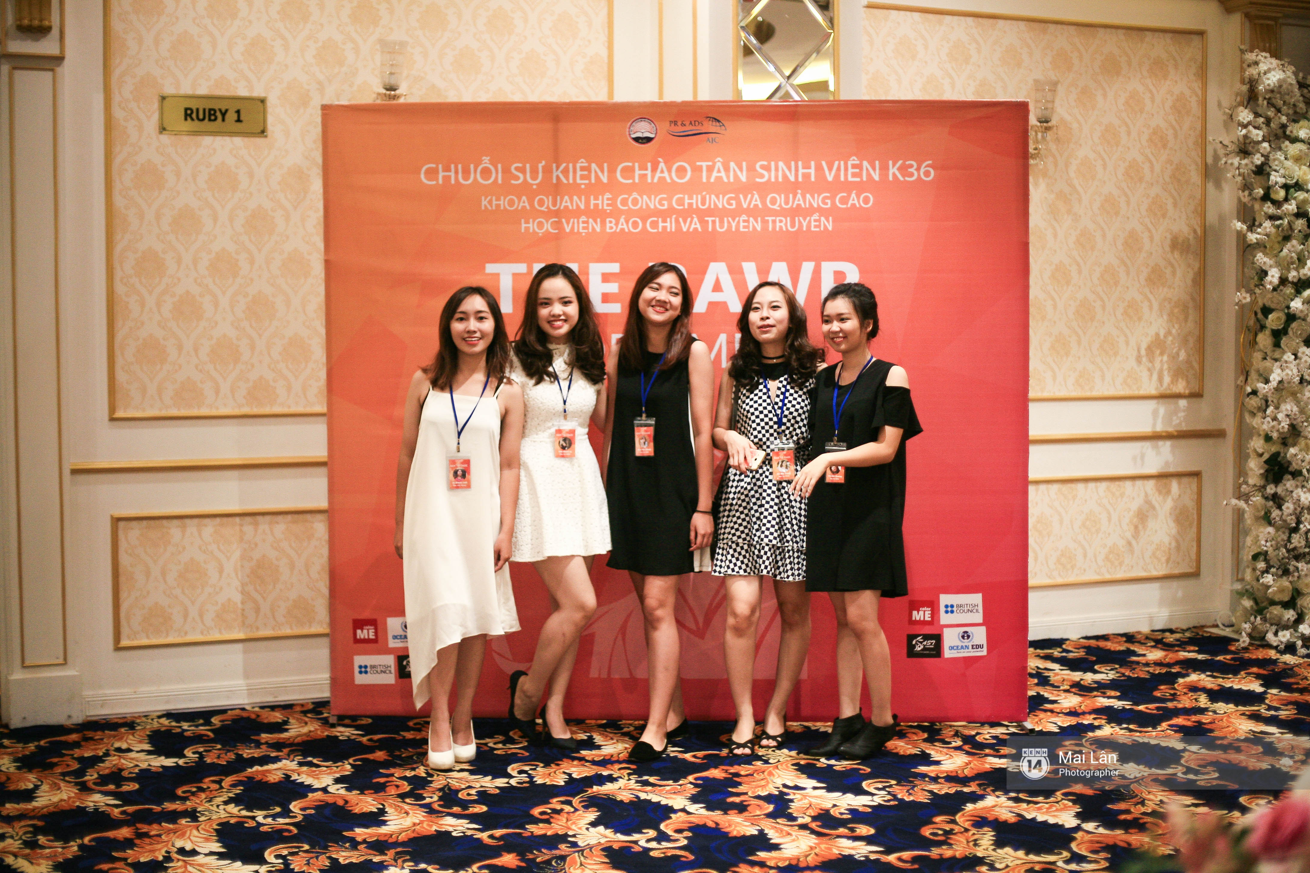 The Rawr of Times: Một đêm dạ hội siêu chất, siêu vui của nam thanh nữ tú trường Báo - Ảnh 3. The Rawr of Times: Một đêm dạ hội siêu chất, siêu vui của nam thanh nữ tú trường Báo - Ảnh 3.