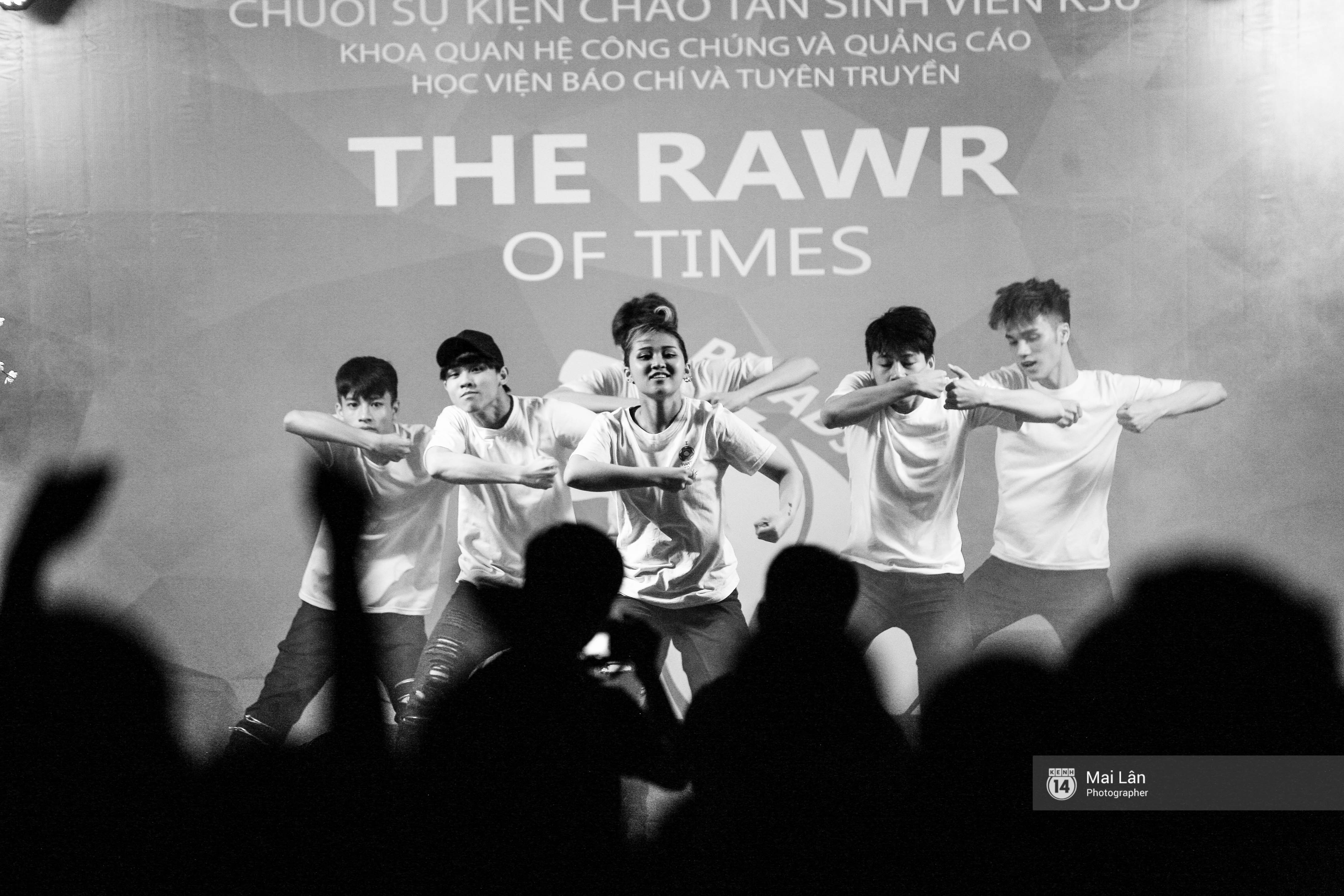 The Rawr of Times: Một đêm dạ hội siêu chất, siêu vui của nam thanh nữ tú trường Báo - Ảnh 11. The Rawr of Times: Một đêm dạ hội siêu chất, siêu vui của nam thanh nữ tú trường Báo - Ảnh 11.