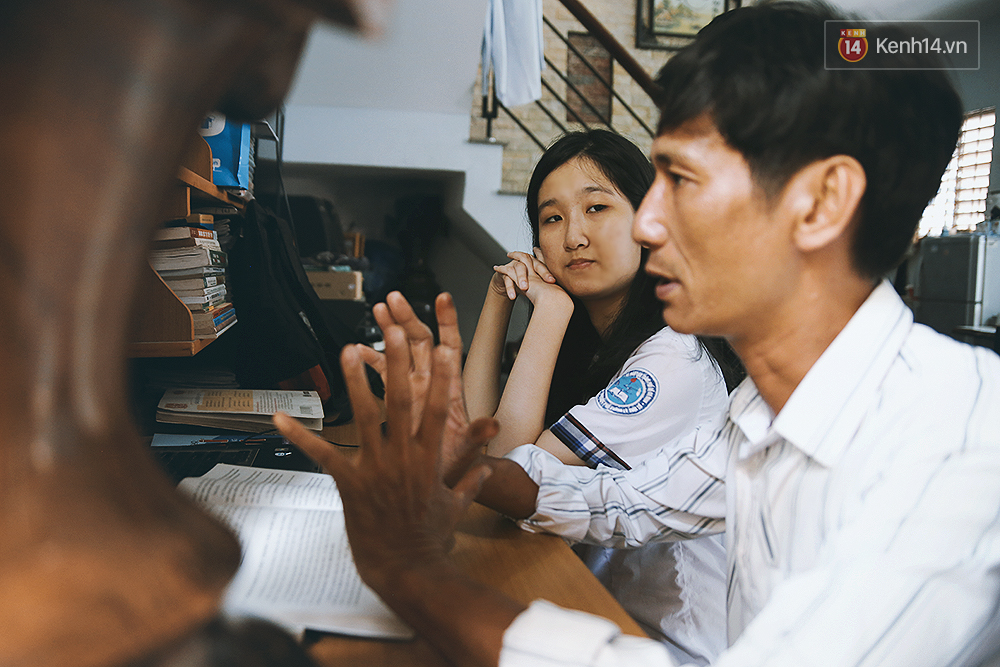 Không chỉ có Bôm và bố Tuấn, những người cha phi thường này cũng đã từng khiến bao người rơi nước mắt - Ảnh 7. Không chỉ có Bôm và bố Tuấn, những người cha phi thường này cũng đã từng khiến bao người rơi nước mắt - Ảnh 7.