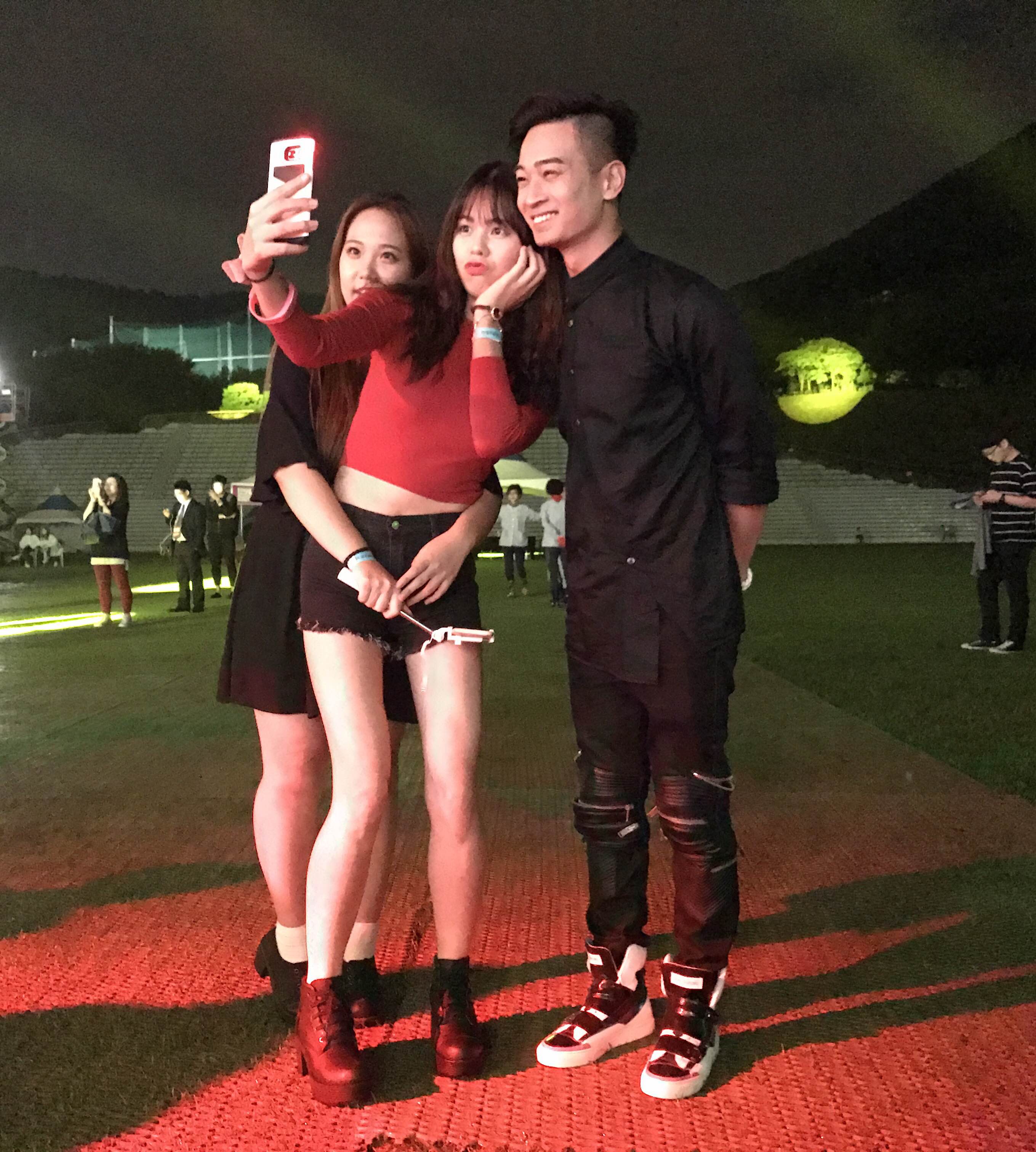 SlimV gây ấn tượng mạnh tại Asia Song Festival, tiếp tục được mời diễn tại sự kiện EDM lớn nhất Hàn Quốc - Ảnh 13. SlimV gây ấn tượng mạnh tại Asia Song Festival, tiếp tục được mời diễn tại sự kiện EDM lớn nhất Hàn Quốc - Ảnh 13.