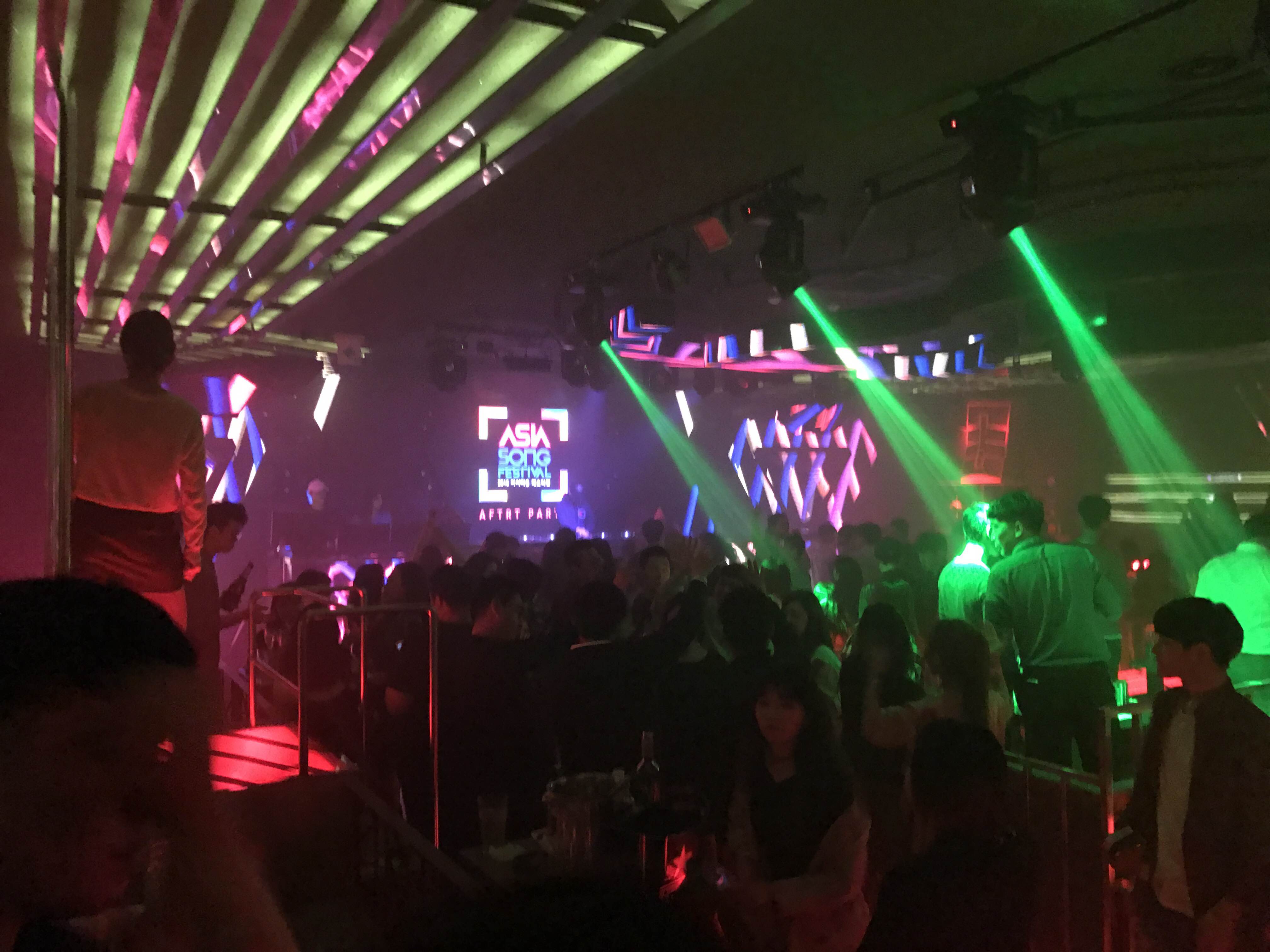 SlimV gây ấn tượng mạnh tại Asia Song Festival, tiếp tục được mời diễn tại sự kiện EDM lớn nhất Hàn Quốc - Ảnh 11. SlimV gây ấn tượng mạnh tại Asia Song Festival, tiếp tục được mời diễn tại sự kiện EDM lớn nhất Hàn Quốc - Ảnh 11.