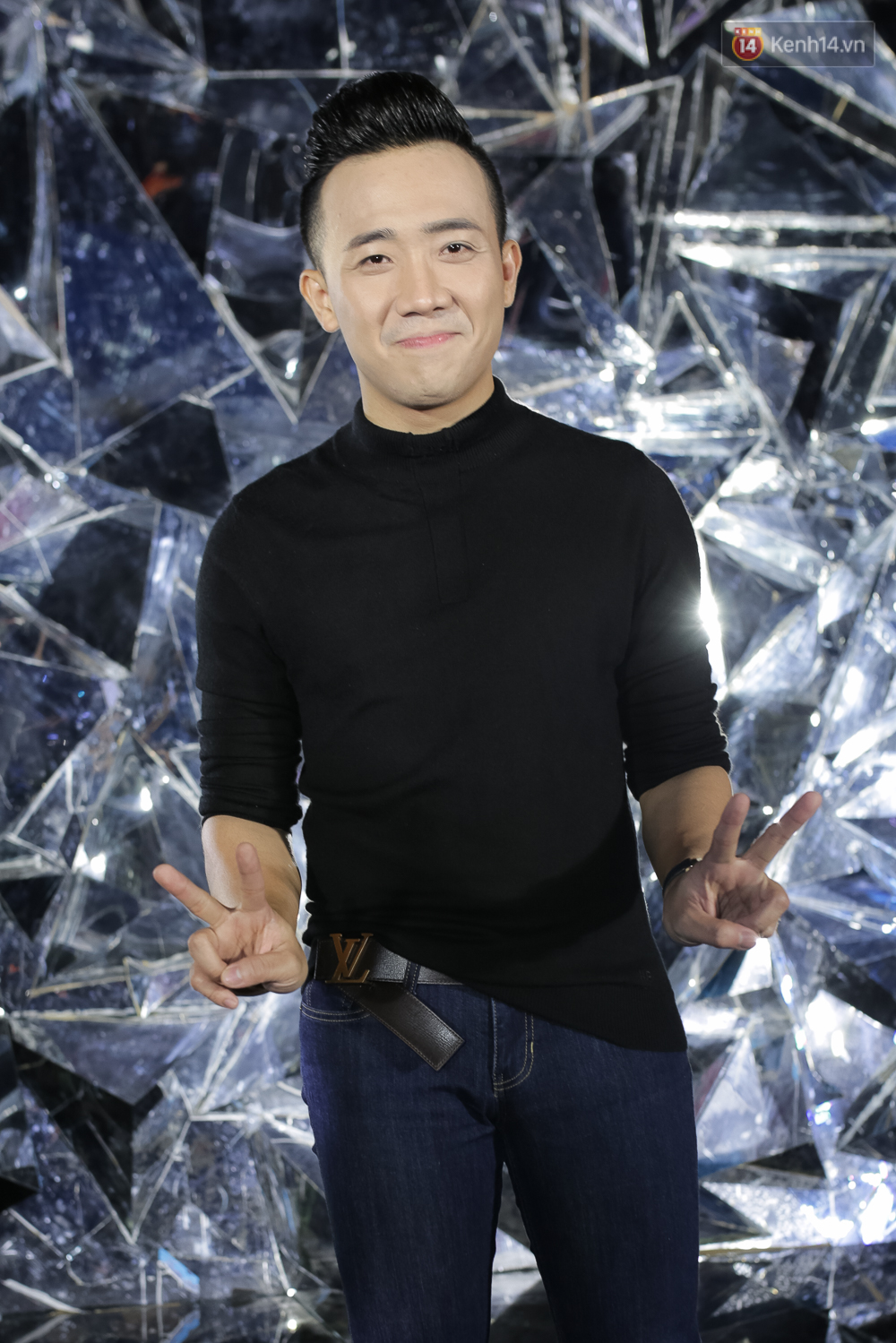 Minh Hằng đeo khoen mũi, tóc bím đầy cá tính trong ngày ra mắt MV kết hợp cùng đạo diễn Thái Lan - Ảnh 7. Minh Hằng đeo khoen mũi, tóc bím đầy cá tính trong ngày ra mắt MV kết hợp cùng đạo diễn Thái Lan - Ảnh 7.