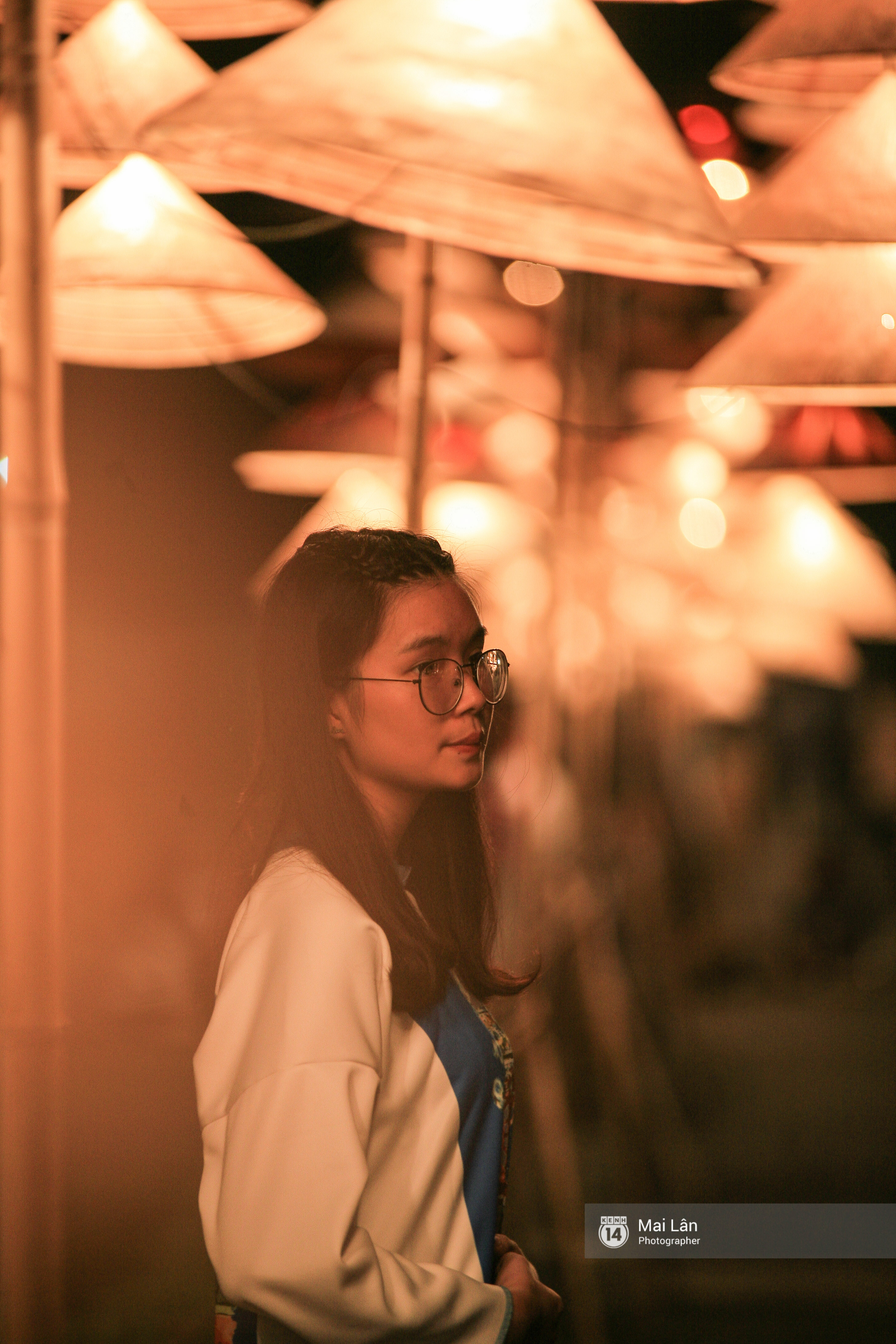 Hà Nội đẹp lung linh với hàng ngàn chiếc nón lá thắp sáng trong Festival Áo dài 2016 - Ảnh 8. Hà Nội đẹp lung linh với hàng ngàn chiếc nón lá thắp sáng trong Festival Áo dài 2016 - Ảnh 8.