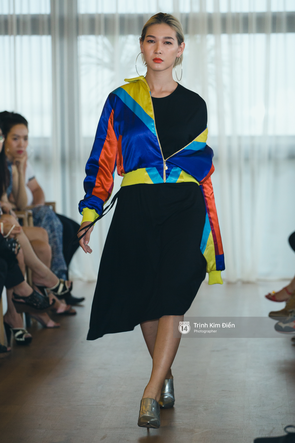 Mai Ngô & Lilly Nguyễn lại cùng catwalk cho BST áo Bomber oách nhất Việt Nam! - Ảnh 38. Mai Ngô & Lilly Nguyễn lại cùng catwalk cho BST áo Bomber oách nhất Việt Nam! - Ảnh 38.