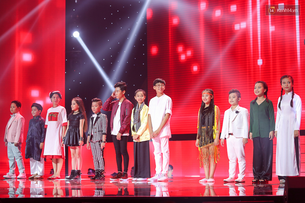 The Voice Kids: Noo Phước Thịnh loại hot boy 9 tuổi, Đông Nhi bưng mặt khóc sau khi công bố kết quả - Ảnh 2. The Voice Kids: Noo Phước Thịnh loại hot boy 9 tuổi, Đông Nhi bưng mặt khóc sau khi công bố kết quả - Ảnh 2.