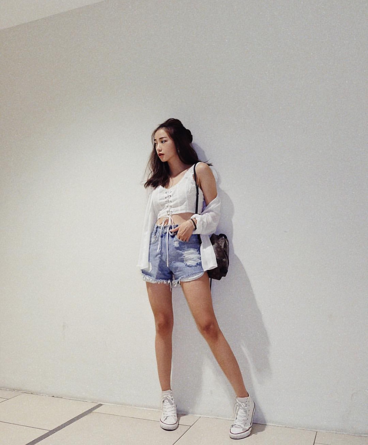 Loạt hot girl Việt đang chứng minh: Túi hiệu son xịn chưa cần có, nhưng shorts thì chắc chắn phải có một em! - Ảnh 4. Loạt hot girl Việt đang chứng minh: Túi hiệu son xịn chưa cần có, nhưng shorts thì chắc chắn phải có một em! - Ảnh 4.